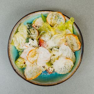 Авторский Цезарь с куриным филе