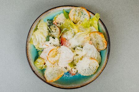 Авторский Цезарь с куриным филе