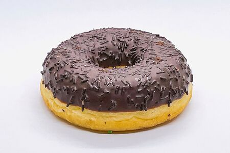 Донат шоколадный