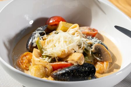 Жаркое из морепродуктов