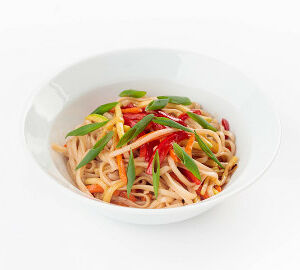 Лапша с овощами