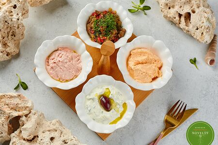 Греческий соус в ассортименте (4 вкуса)