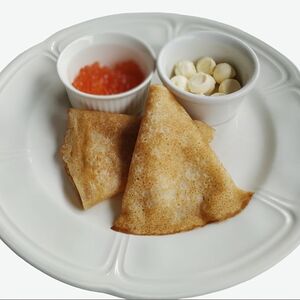 Блинчики с красной икрой