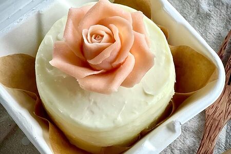 Бенто-торт с шоколадной розой