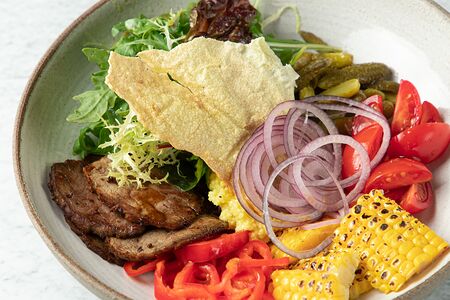 Боул с томленым мясом