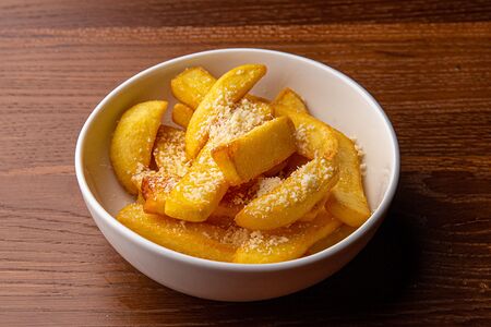 Картофель фри с пармезаном