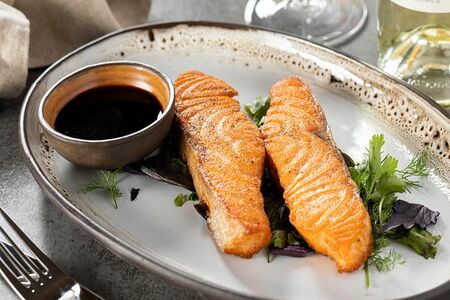 Осетрина жареная