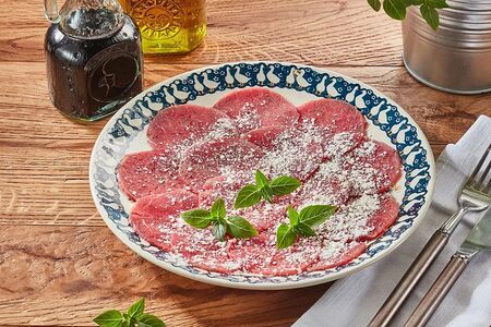Карпаччо из говяжьей вырезки