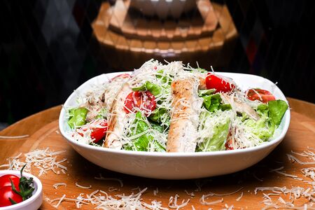 Цезарь с курицей