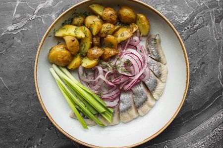 Сельдь с картофелем