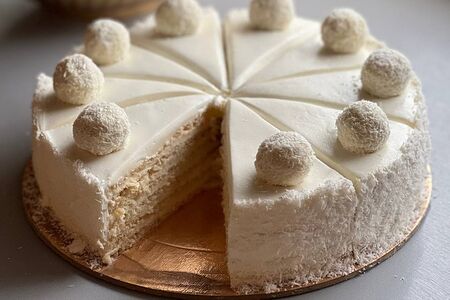 Молочная девочка торт