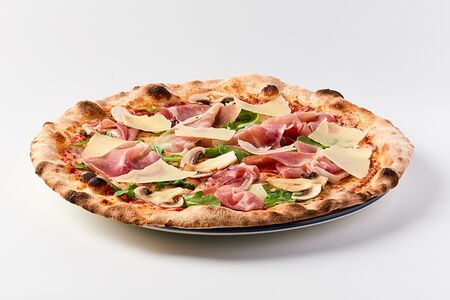 Пицца с пармой и шампиньонами