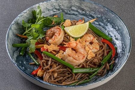 Гречневая лапша с лангустинами