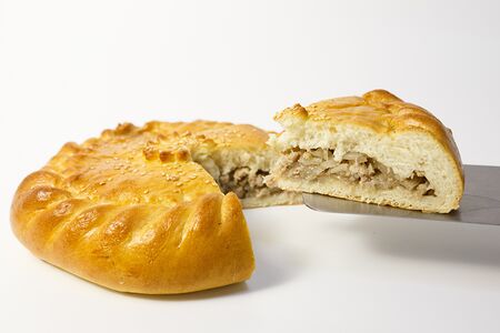 Пирог с мясом и капустой