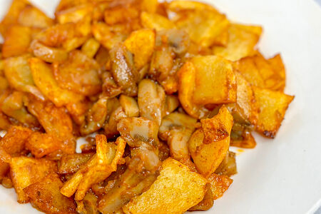 Жареный картофель с грибами