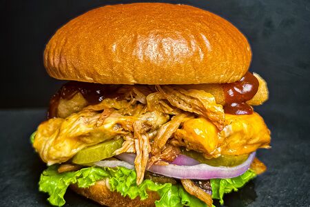 Бургер №1 с рваной свининой XL