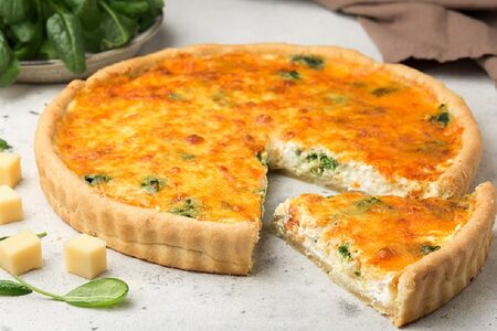 Пирог с сыром и шпинатом
