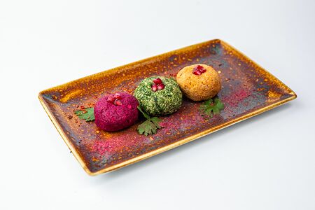 Ассорти пхали 