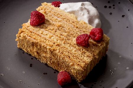 Медовик с кремом из трюфеля