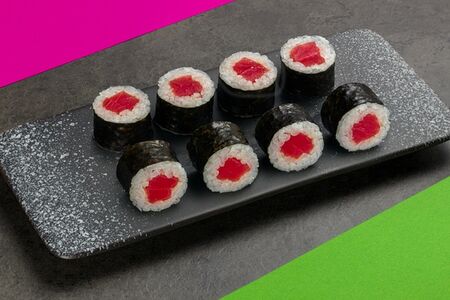 Ролл с Тунцом