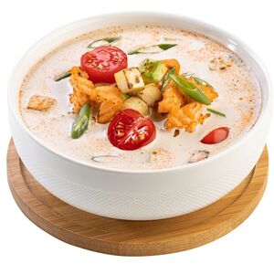 Уха финская с лососем