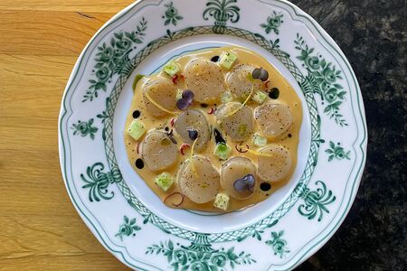 Карпаччо из морского гребешка