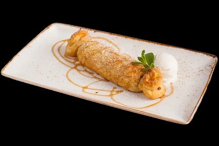 Штрудель с яблоком