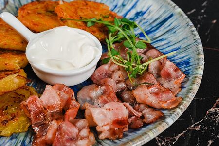 Картофельные драники с беконом