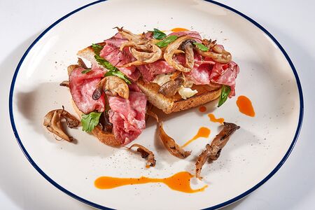 Брускетта Арросто