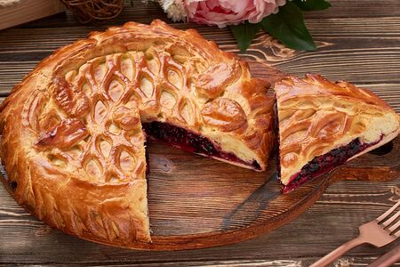 Пирог со смородиной