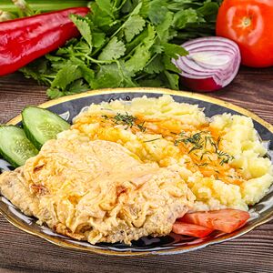 Мясо по-французски из курицы с пюре