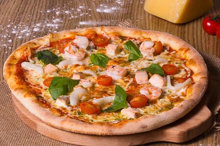 Пицца с морепродуктами