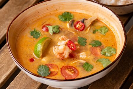 Том Ям с креветками