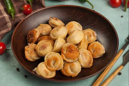 Пельмени жареные домашние ручной лепки