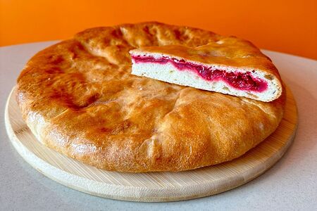 Осетинский пирог с вишней