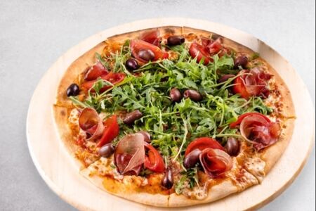 Пицца Брезаола