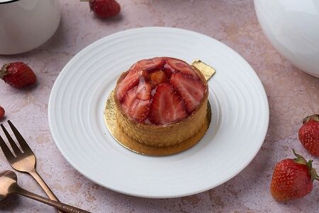 Тарталетка с клубникой