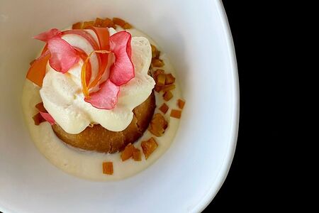 Ромовая баба с цитрусами и кремом