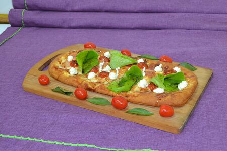 Мясное ассорти на слоеном тесте