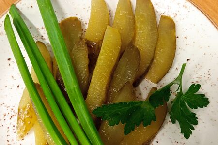 Огурцы соленые