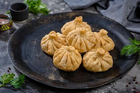 Жареные хинкали с курицей