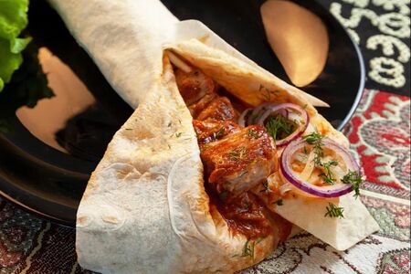 Шашлык в лаваше