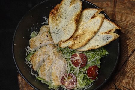 Цезарь с цыпленком