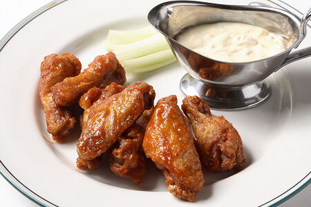 Куриные крылья Буффало