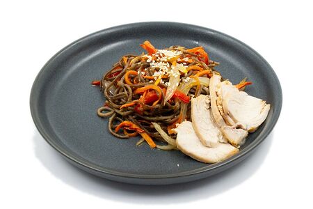 Гречневая лапша с курицей