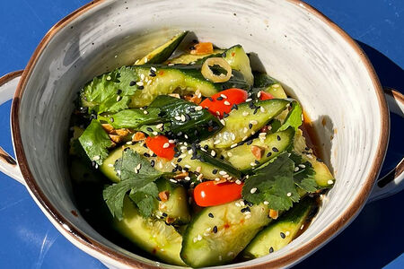 Салат Битые огурцы