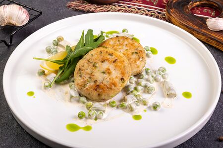 Котлеты из щуки и окуня