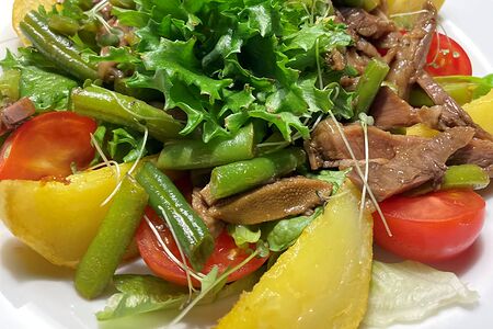 Салат Тёплый с языком