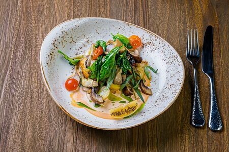 Палтус в остро-пряном соусе