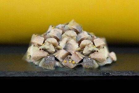 Салат Сельдь в горчичной заправке